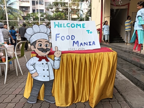 Royal_Food Mania_1